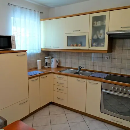 Tranquil And Stylish With Sea View Apartamento Crikvenica