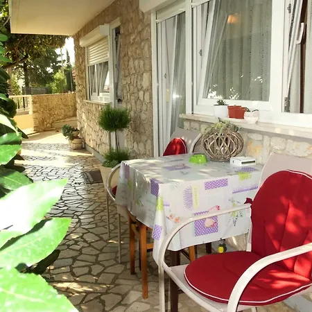Tranquil And Stylish With Sea View Crikvenica
