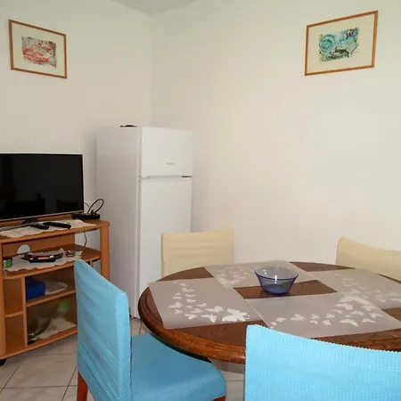 Tranquil And Stylish With Sea View