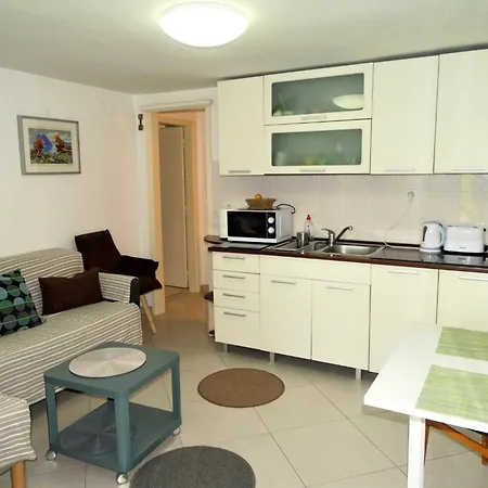 Tranquil And Stylish With Sea View